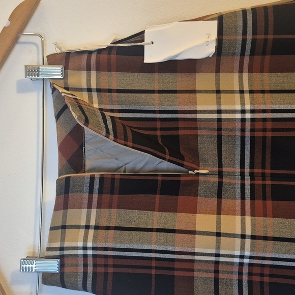NWT Wilfred Aritzia Plaid Mini Skirt Brown Beige Preppy Dark Academia Size 00 - Picture 7 of 11